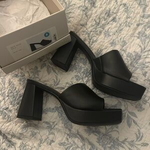 Target A New Day - Kathy Heels Chunky 90s Platform Sandal Size 8